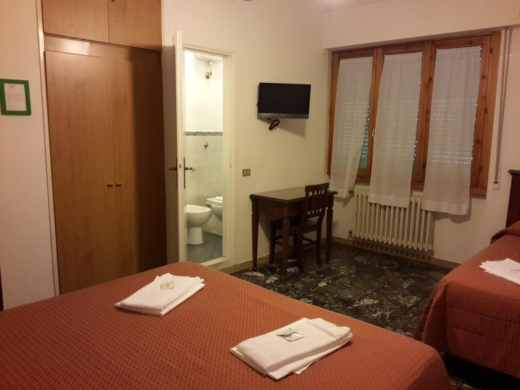 Albergo Sonia Florencja Pokój zdjęcie