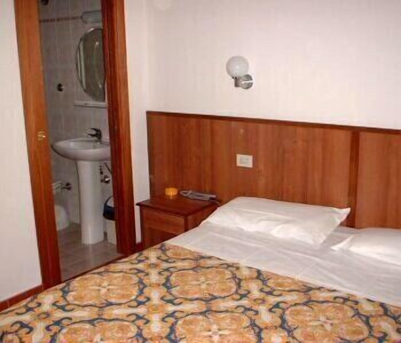 Albergo Sonia Florencja Zewnętrze zdjęcie
