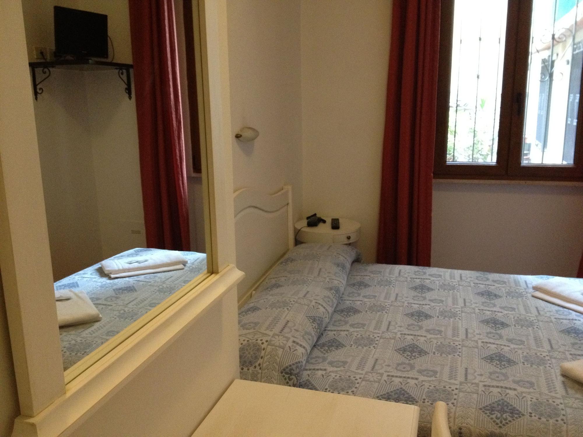 Albergo Sonia Florencja Zewnętrze zdjęcie